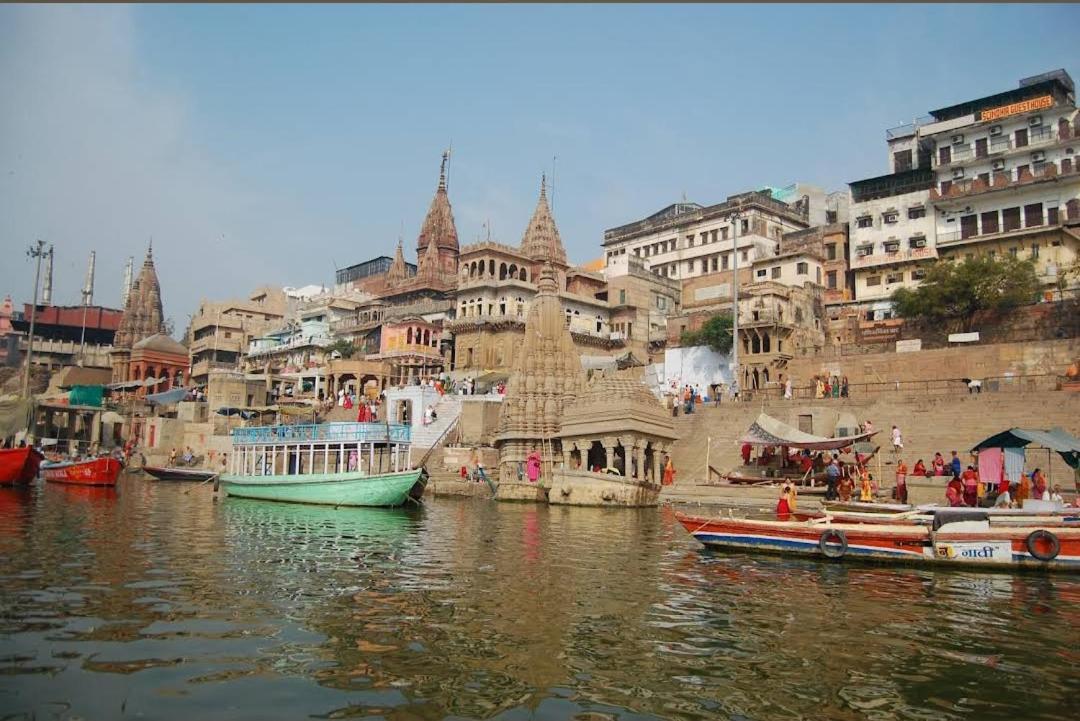 Pushkarni * Varanasi