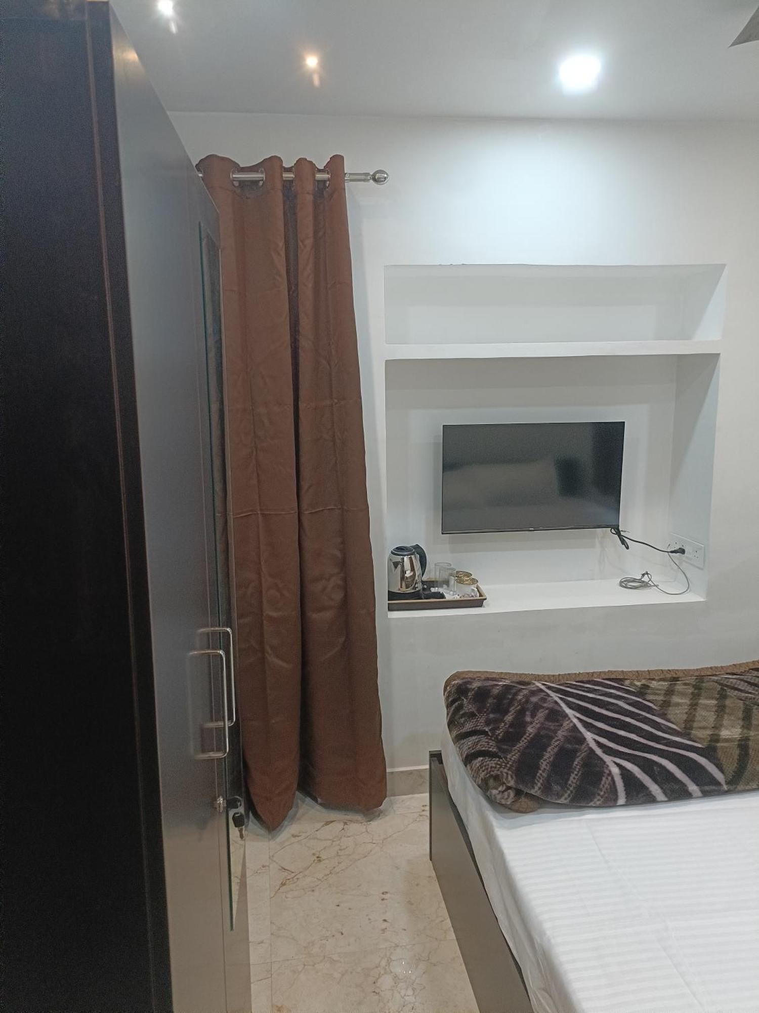 Pushkarni Homestay Varanasi