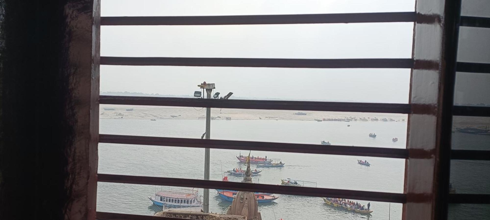 Pushkarni * Varanasi